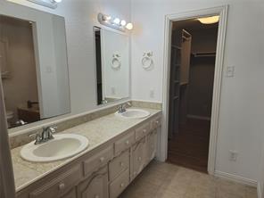 1001 N Atkins Drive - Photo 9