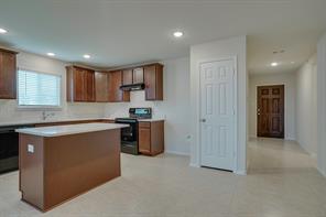 1617 Drasco Drive - Photo 3