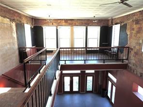112 S Austin - Photo 22