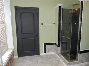 112 S Austin - Photo 28