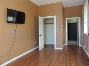 112 S Austin - Photo 31