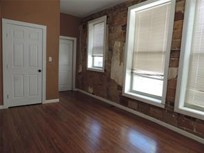 114 S Austin - Photo 34