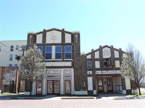 114 S Austin - Photo 4