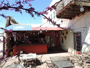 114 S Austin - Photo 5