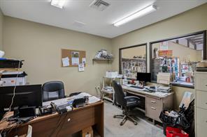 150 W Main Street - Photo 19