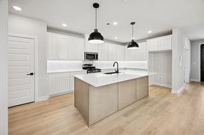 9504 Dahlia Boulevard - Photo 14