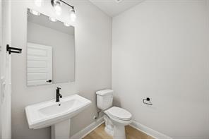 9504 Dahlia Boulevard - Photo 21