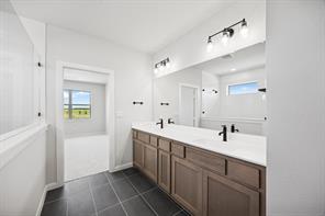 9504 Dahlia Boulevard - Photo 29