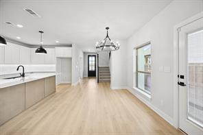 9504 Dahlia Boulevard - Photo 5