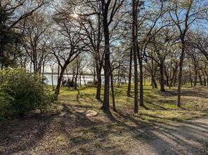 2051 Bluffview Lane - Photo 18