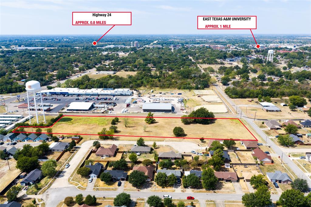 2301 Mangum Street - Photo 1