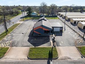 2400 Woodlawn Boulevard - Photo 4