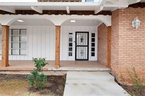 803 Lakeview Drive - Photo 2