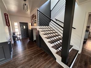 803 Lakeview Drive - Photo 4
