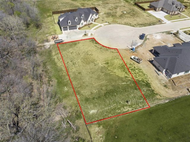 409 Meadowlands Drive
