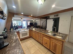 1015 Comanche Cove Drive - Photo 16