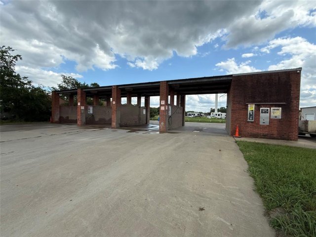 1201 W Dallas Avenue