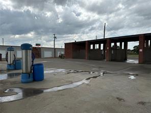 1201 W Dallas Avenue - Photo 12