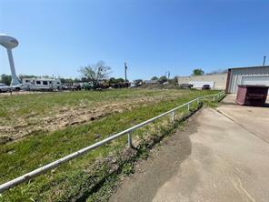 1201 W Dallas Avenue - Photo 17