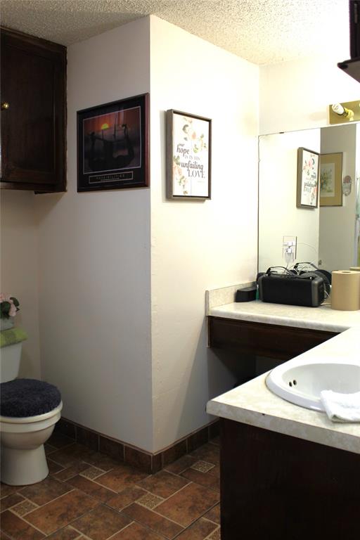 1090 N Race Street - Photo 10