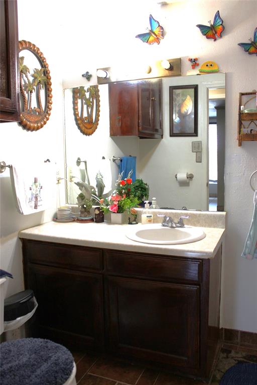 1090 N Race Street - Photo 13