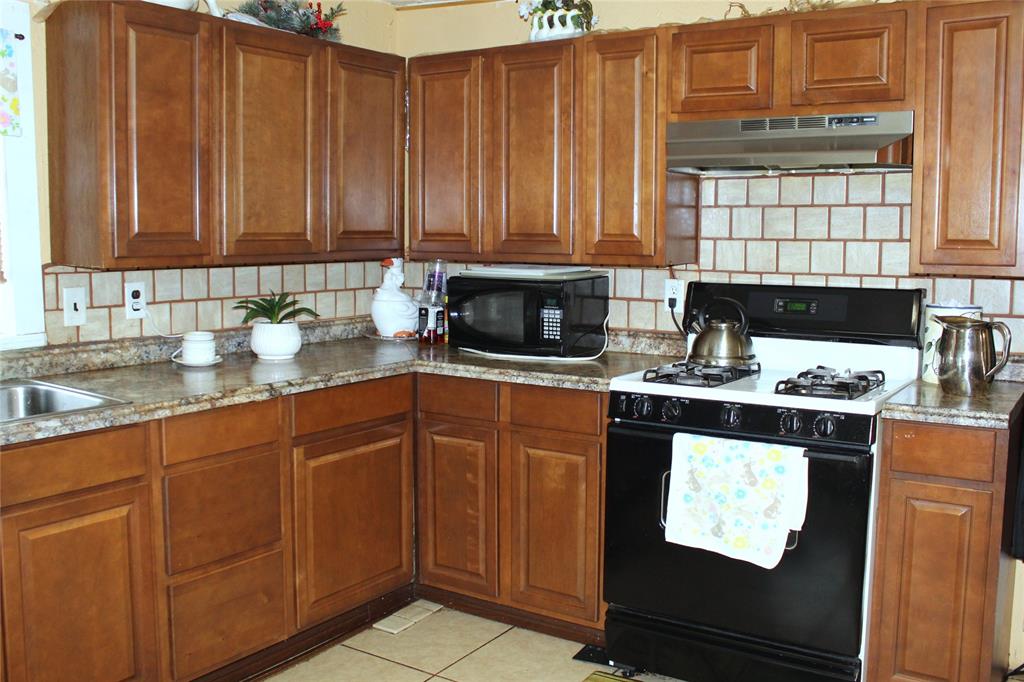 1090 N Race Street - Photo 7