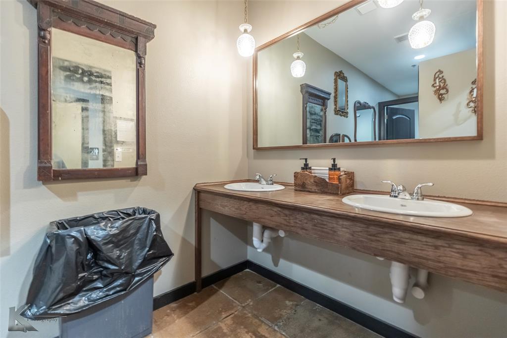 382 Chestnut Street - Photo 20