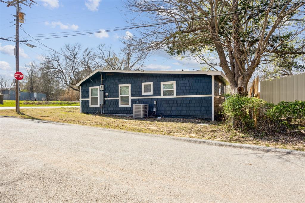 229 Sherman Drive - Photo 27
