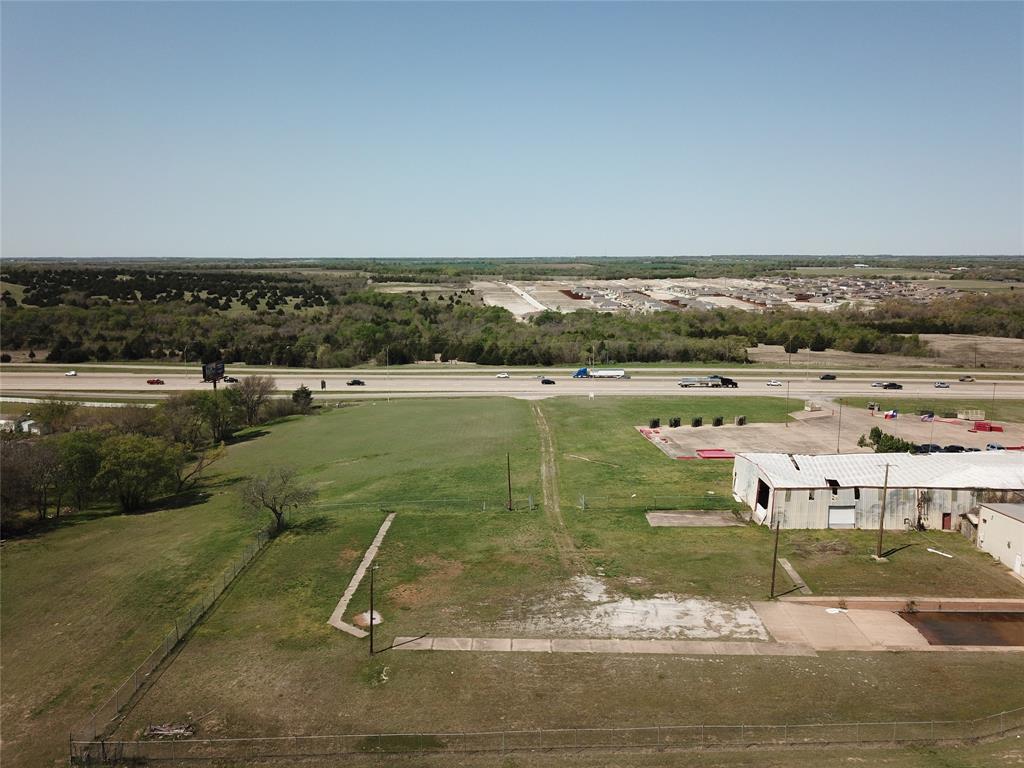 811 N Collins Freeway - Photo 4