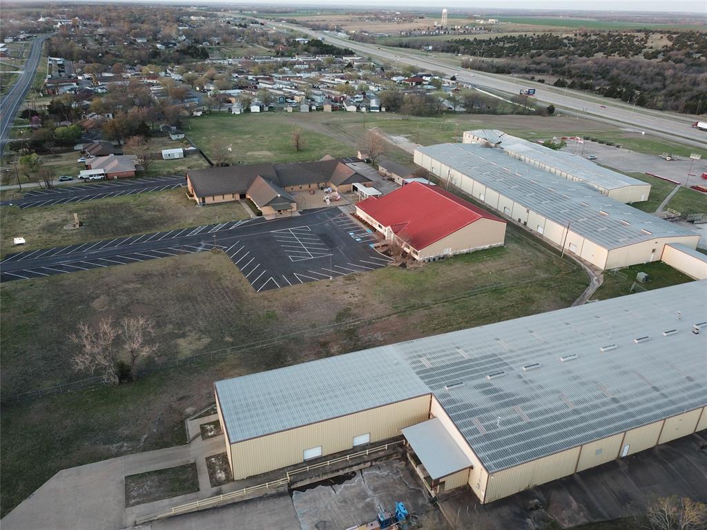 811 N Collins Freeway - Photo 6