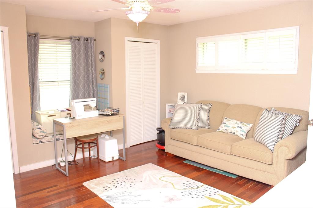 7650 Shade Tree Lane - Photo 8