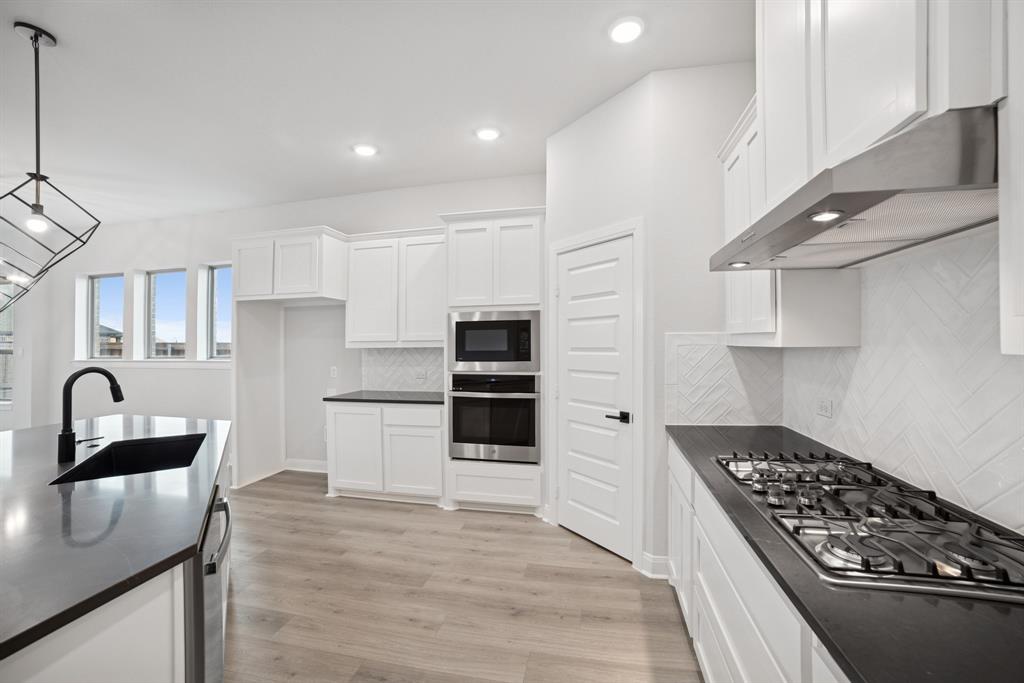 9604 Talia Boulevard - Photo 16