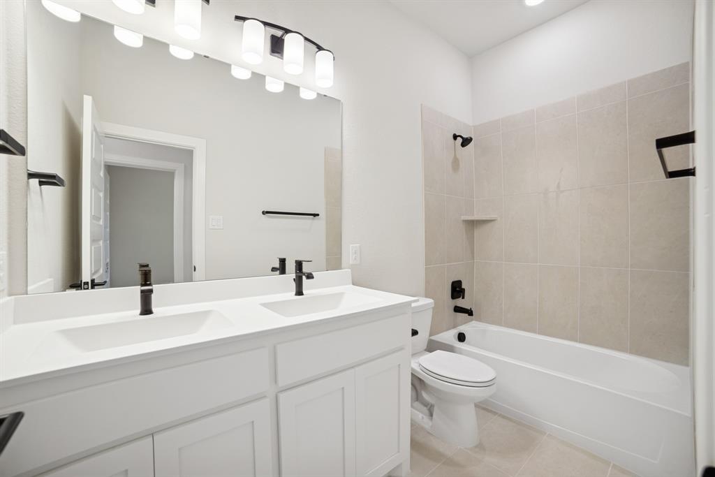 9604 Talia Boulevard - Photo 18