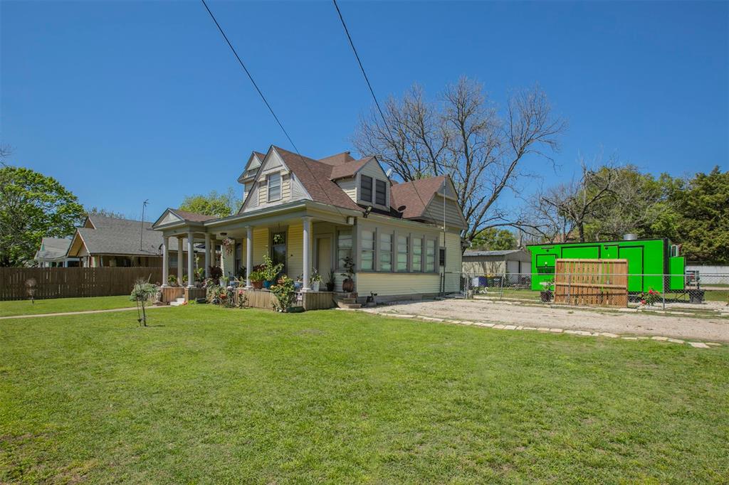 717 Park Drive - Photo 1