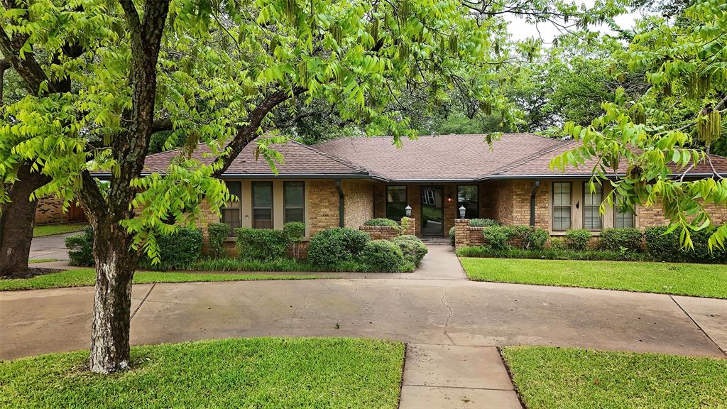 1305 Cliff Drive - Photo 1