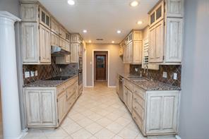 1305 Cliff Drive - Photo 10