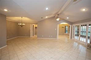 1305 Cliff Drive - Photo 4