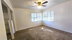 2621 N Locust Street - Photo 17