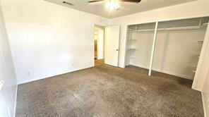 2621 N Locust Street - Photo 19