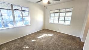 2621 N Locust Street - Photo 20