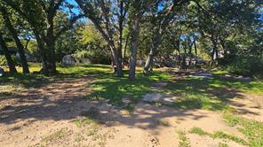 2621 N Locust Street - Photo 25