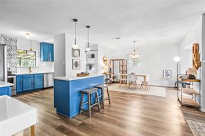4040 Carolyn Road - Photo 4