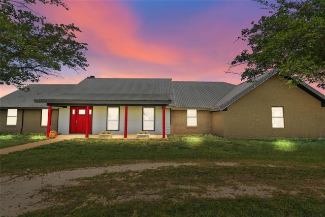9518 County Road 913