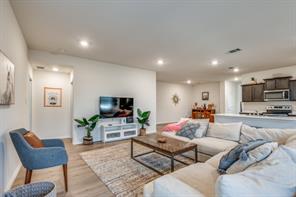 6427 Whitecap Drive - Photo 11