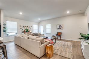 6427 Whitecap Drive - Photo 9