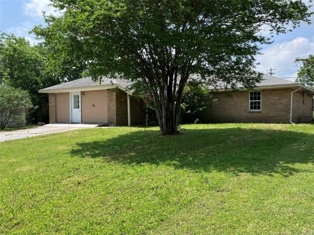 717 Bluebonnet Street