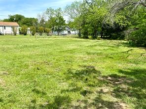 205 W Houston Street - Photo 10