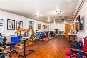 2229 N Carroll Boulevard - Photo 22