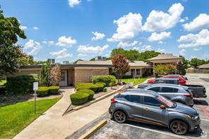 2229 N Carroll Boulevard - Photo 3