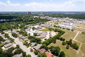 2229 N Carroll Boulevard - Photo 31